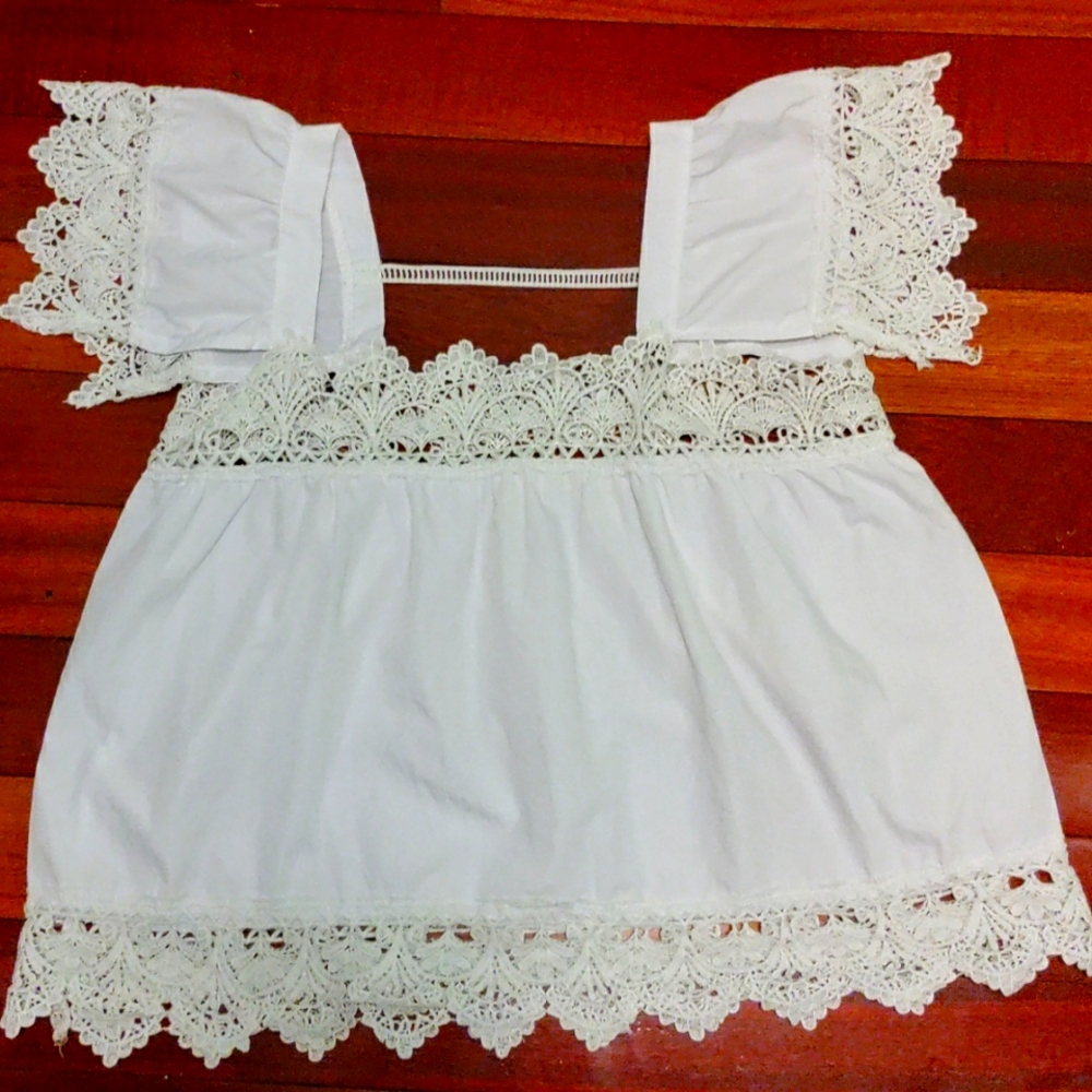 Women's White lace anthropologie top size medium